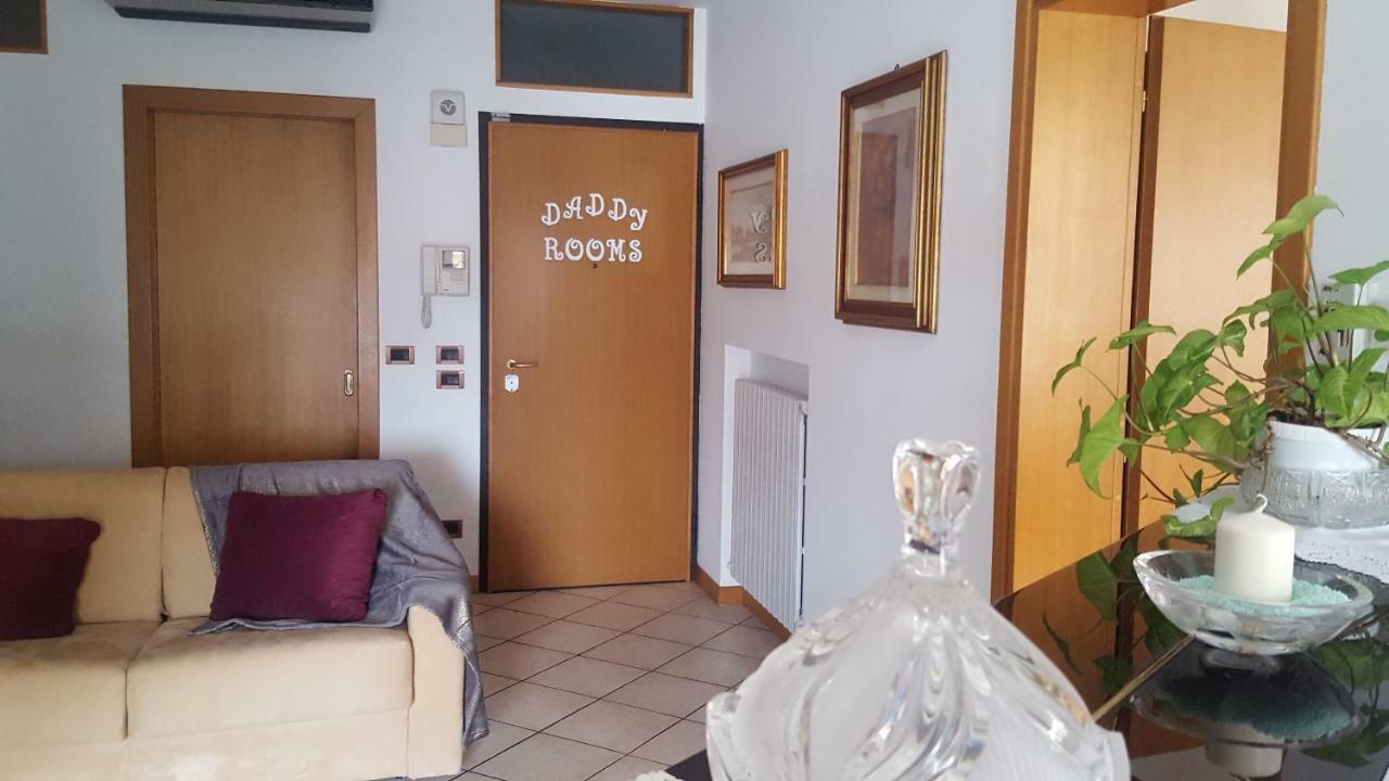 Daddyrooms Treviso Luaran gambar